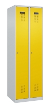 C+P Wäsche-Spind Evolo PLUS 049020-22B mit Sockel 2 Abt.je 400mm Drehriegel (HxBxT) 1950x800x500mm 7035/3000
