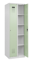 C+P Wäsche-Spind Evolo PLUS 049020-22B mit Sockel 2 Abt.je 400mm Drehriegel (HxBxT) 1950x800x500mm 7035/3000