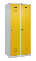 C+P Wäsche-Spind Evolo PLUS 049020-22B mit Sockel 2 Abt.je 400mm Drehriegel (HxBxT) 1950x800x500mm 7035/3000