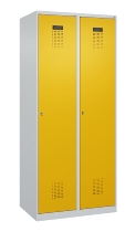 C+P Wäsche-Spind Evolo PLUS 049020-22B mit Sockel 2 Abt.je 400mm Drehriegel (HxBxT) 1950x800x500mm 7035/3000