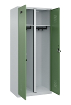 C+P Schwarz-Weiß-Spind Evolo PLUS 049002-22 bodenstehend 2 Abt.400mm Drehriegel (HxBxT) 1850x800x500mm 7035/6011