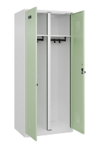 C+P Schwarz-Weiß-Spind Evolo PLUS 049002-22 bodenstehend 2 Abt.400mm Drehriegel (HxBxT) 1850x800x500mm 7035/6011