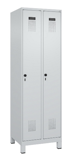C+P Wäsche-Spind Evolo PLUS 049020-22B mit Sockel 2 Abt.je 400mm Drehriegel (HxBxT) 1950x800x500mm 7035/3000