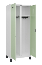 C+P Schwarz-Weiß-Spind Evolo PLUS 049012-22 mit Füßen 2 Abt.400mm Drehriegel (HxBxT) 1850x800x500mm 7016/7016