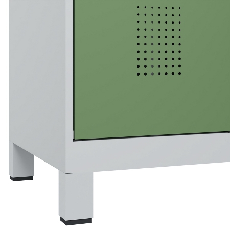 C+P Wäsche-Spind Evolo PLUS 049012-22B mit Füßen 2 Abt.je 400mm Zylinder (HxBxT) 1950x800x500mm 7035/3000
