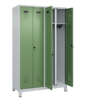 C+P Schwarz-Weiß-Spind Evolo PLUS 049012-22 mit Füßen 2 Abt.400mm Drehriegel (HxBxT) 1850x800x500mm 7016/7016