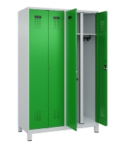 C+P Schwarz-Weiß-Spind Evolo PLUS 049012-22 mit Füßen 2 Abt.400mm Drehriegel (HxBxT) 1850x800x500mm 7016/7016