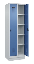 C+P Wäsche-Spind Evolo PLUS 049020-22B mit Sockel 2 Abt.je 400mm Drehriegel (HxBxT) 1950x800x500mm 7035/3000