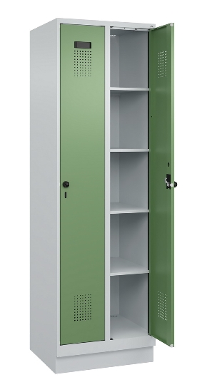 C+P Wäsche-Spind Evolo PLUS 049020-22B mit Sockel 2 Abt.je 400mm Drehriegel (HxBxT) 1950x800x500mm 7035/3000