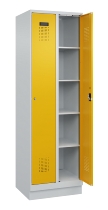 C+P Wäsche-Spind Evolo PLUS 049020-22B mit Sockel 2 Abt.je 400mm Drehriegel (HxBxT) 1950x800x500mm 7035/3000