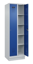 C+P Wäsche-Spind Evolo PLUS 049020-22B mit Sockel 2 Abt.je 400mm Drehriegel (HxBxT) 1950x800x500mm 7035/3000