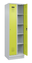 C+P Wäsche-Spind Evolo PLUS 049020-22B mit Sockel 2 Abt.je 400mm Drehriegel (HxBxT) 1950x800x500mm 7035/3000