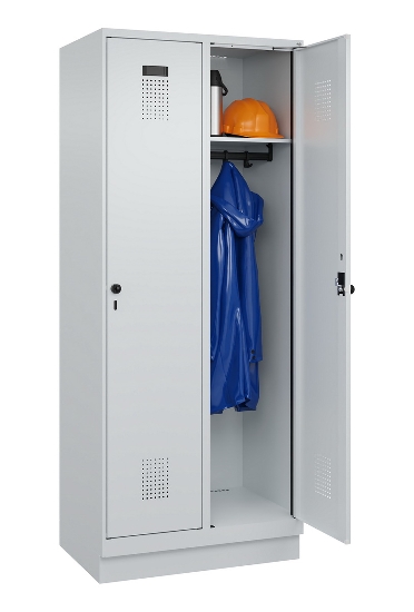C+P Spind Evolo PLUS 049020-20 mit Sockel 2 Abt. 300mm Zylinderschloss (HxBxT) 1950x600x500mm 7035/7016