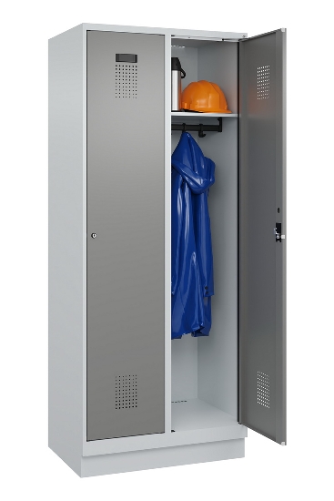 C+P Spind Evolo PLUS 049020-20 mit Sockel 2 Abt. 300mm Zylinderschloss (HxBxT) 1950x600x500mm 7035/7016