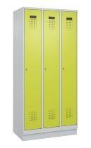 C+P Spind Evolo PLUS 049020-20 mit Sockel 2 Abt. 300mm Zylinderschloss (HxBxT) 1950x600x500mm 7035/7016