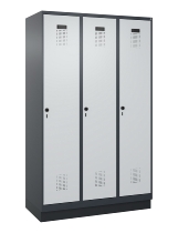 C+P Spind Evolo PLUS 049020-20 mit Sockel 2 Abt. 300mm Zylinderschloss (HxBxT) 1950x600x500mm 7035/7016