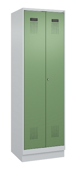 C+P Schwarz-Weiß-Spind Evolo PLUS 049022-20 mit Sockel 2 Abt.300mm Drehriegel (HxBxT) 1850x600x500mm 7016/7035