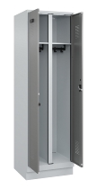 C+P Schwarz-Weiß-Spind Evolo PLUS 049022-20 mit Sockel 2 Abt.300mm Drehriegel (HxBxT) 1850x600x500mm 7016/7035