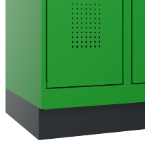 C+P Schwarz-Weiß-Spind Evolo PLUS 049012-20 mit Füßen 2 Abt.300mm Zylinder (HxBxT) 1850x600x500mm 0010/0010