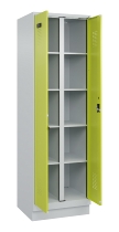 C+P Wäsche-Spind Evolo PLUS 049012-22B mit Füßen 2 Abt.je 400mm Zylinder (HxBxT) 1950x800x500mm 7035/3000