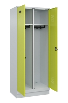 C+P Schwarz-Weiß-Spind Evolo PLUS 049022-20 mit Sockel 2 Abt.300mm Drehriegel (HxBxT) 1850x600x500mm 7016/7035