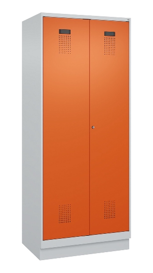C+P Schwarz-Weiß-Spind Evolo PLUS 049022-20 mit Sockel 2 Abt.300mm Drehriegel (HxBxT) 1850x600x500mm 7016/7035