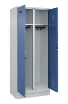C+P Schwarz-Weiß-Spind Evolo PLUS 049022-20 mit Sockel 2 Abt.300mm Drehriegel (HxBxT) 1850x600x500mm 7016/7035