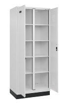 C+P Wäsche-Spind Evolo PLUS 049012-22B mit Füßen 2 Abt.je 400mm Zylinder (HxBxT) 1950x800x500mm 7035/3000
