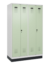 C+P Schwarz-Weiß-Spind Evolo PLUS 049022-20 mit Sockel 2 Abt.300mm Drehriegel (HxBxT) 1850x600x500mm 7016/7035