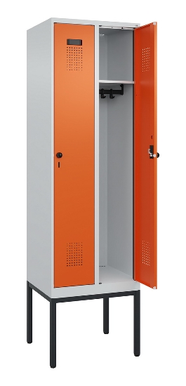 C+P Spind Evolo PLUS 0490307-32 mit Gestell 3 Abt.je 400mm Drehriegel (HxBxT) 2120x1200x815mm 7035/2004