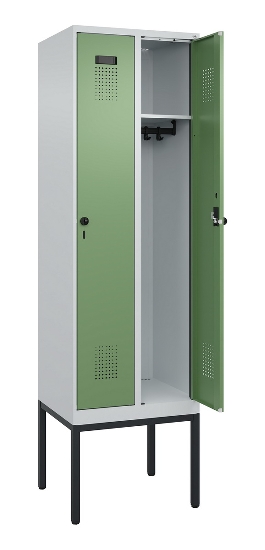 C+P Spind Evolo PLUS 0490307-32 mit Gestell 3 Abt.je 400mm Drehriegel (HxBxT) 2120x1200x815mm 7035/2004