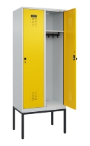 C+P Spind Evolo PLUS 0490307-32 mit Gestell 3 Abt.je 400mm Drehriegel (HxBxT) 2120x1200x815mm 7035/2004