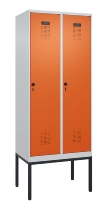 C+P Spind Evolo PLUS 0490307-32 mit Gestell 3 Abt.je 400mm Drehriegel (HxBxT) 2120x1200x815mm 7035/2004