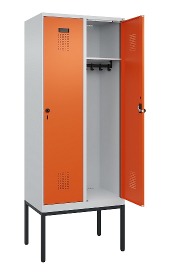 C+P Spind Evolo PLUS 0490307-32 mit Gestell 3 Abt.je 400mm Drehriegel (HxBxT) 2120x1200x815mm 7035/2004