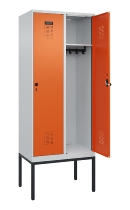 C+P Spind Evolo PLUS 0490307-32 mit Gestell 3 Abt.je 400mm Drehriegel (HxBxT) 2120x1200x815mm 7035/2004
