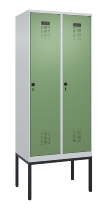 C+P Spind Evolo PLUS 0490307-32 mit Gestell 3 Abt.je 400mm Drehriegel (HxBxT) 2120x1200x815mm 7035/2004