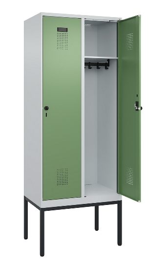 C+P Spind Evolo PLUS 0490307-32 mit Gestell 3 Abt.je 400mm Drehriegel (HxBxT) 2120x1200x815mm 7035/2004