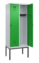 C+P Spind Evolo PLUS 0490307-32 mit Gestell 3 Abt.je 400mm Drehriegel (HxBxT) 2120x1200x815mm 7035/2004