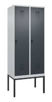 C+P Spind Evolo PLUS 0490307-32 mit Gestell 3 Abt.je 400mm Drehriegel (HxBxT) 2120x1200x815mm 7035/2004