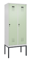 C+P Spind Evolo PLUS 0490307-32 mit Gestell 3 Abt.je 400mm Drehriegel (HxBxT) 2120x1200x815mm 7035/2004