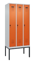 C+P Spind Evolo PLUS 0490307-32 mit Gestell 3 Abt.je 400mm Drehriegel (HxBxT) 2120x1200x815mm 7035/2004