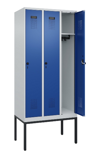 C+P Spind Evolo PLUS 0490307-32 mit Gestell 3 Abt.je 400mm Drehriegel (HxBxT) 2120x1200x815mm 7035/2004