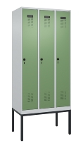 C+P Spind Evolo PLUS 0490307-32 mit Gestell 3 Abt.je 400mm Drehriegel (HxBxT) 2120x1200x815mm 7035/2004