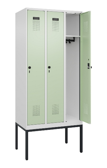 C+P Spind Evolo PLUS 0490307-32 mit Gestell 3 Abt.je 400mm Drehriegel (HxBxT) 2120x1200x815mm 7035/2004