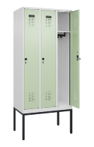 C+P Spind Evolo PLUS 0490307-32 mit Gestell 3 Abt.je 400mm Drehriegel (HxBxT) 2120x1200x815mm 7035/2004