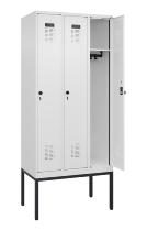 C+P Spind Evolo PLUS 0490307-32 mit Gestell 3 Abt.je 400mm Drehriegel (HxBxT) 2120x1200x815mm 7035/2004