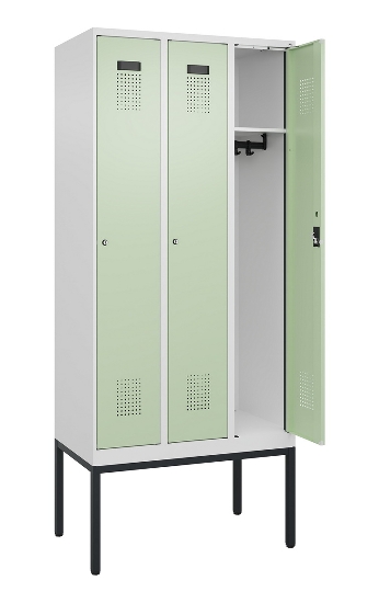 C+P Spind Evolo PLUS 0490307-32 mit Gestell 3 Abt.je 400mm Drehriegel (HxBxT) 2120x1200x815mm 7035/2004