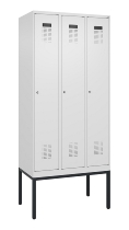 C+P Spind Evolo PLUS 0490307-32 mit Gestell 3 Abt.je 400mm Drehriegel (HxBxT) 2120x1200x815mm 7035/2004