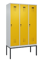C+P Spind Evolo PLUS 0490307-32 mit Gestell 3 Abt.je 400mm Drehriegel (HxBxT) 2120x1200x815mm 7035/2004