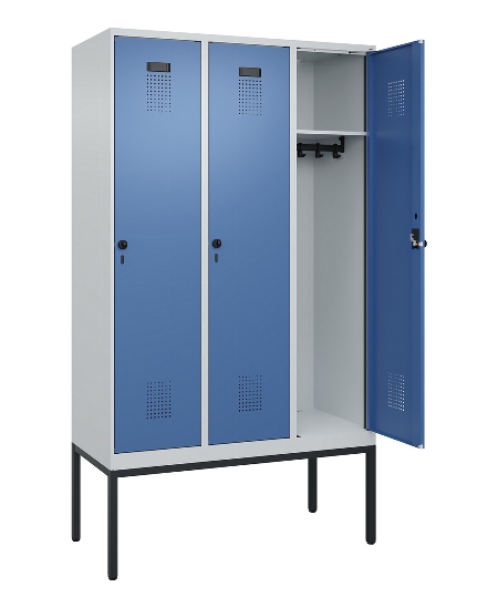 C+P Spind Evolo PLUS 0490307-32 mit Gestell 3 Abt.je 400mm Drehriegel (HxBxT) 2120x1200x815mm 7035/2004